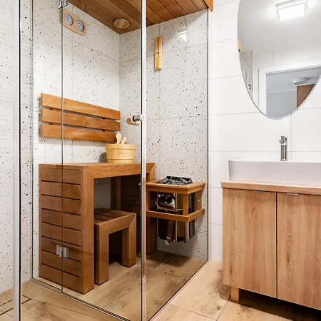 מלון דירות Linea Mare 3*