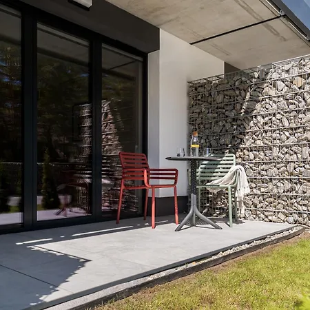 Linea Mare מלון דירות מיצ'יצ'ניו